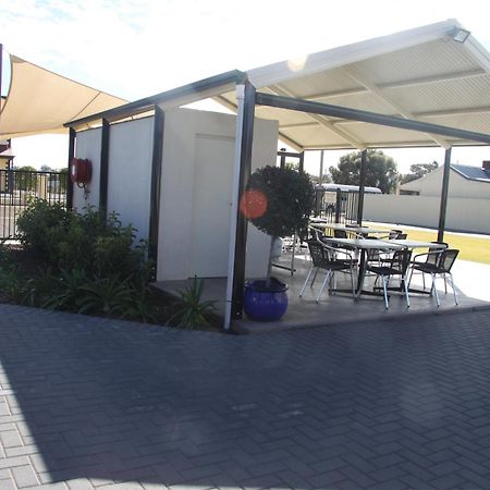 Red Earth Motel Broken Hill Ngoại thất bức ảnh